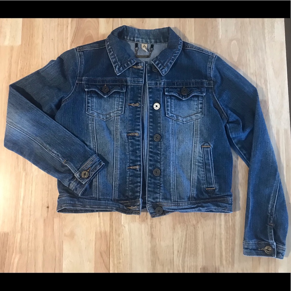 Jou Jou US Girls size XL jean jacket. Can fit as Ladies XS or S.